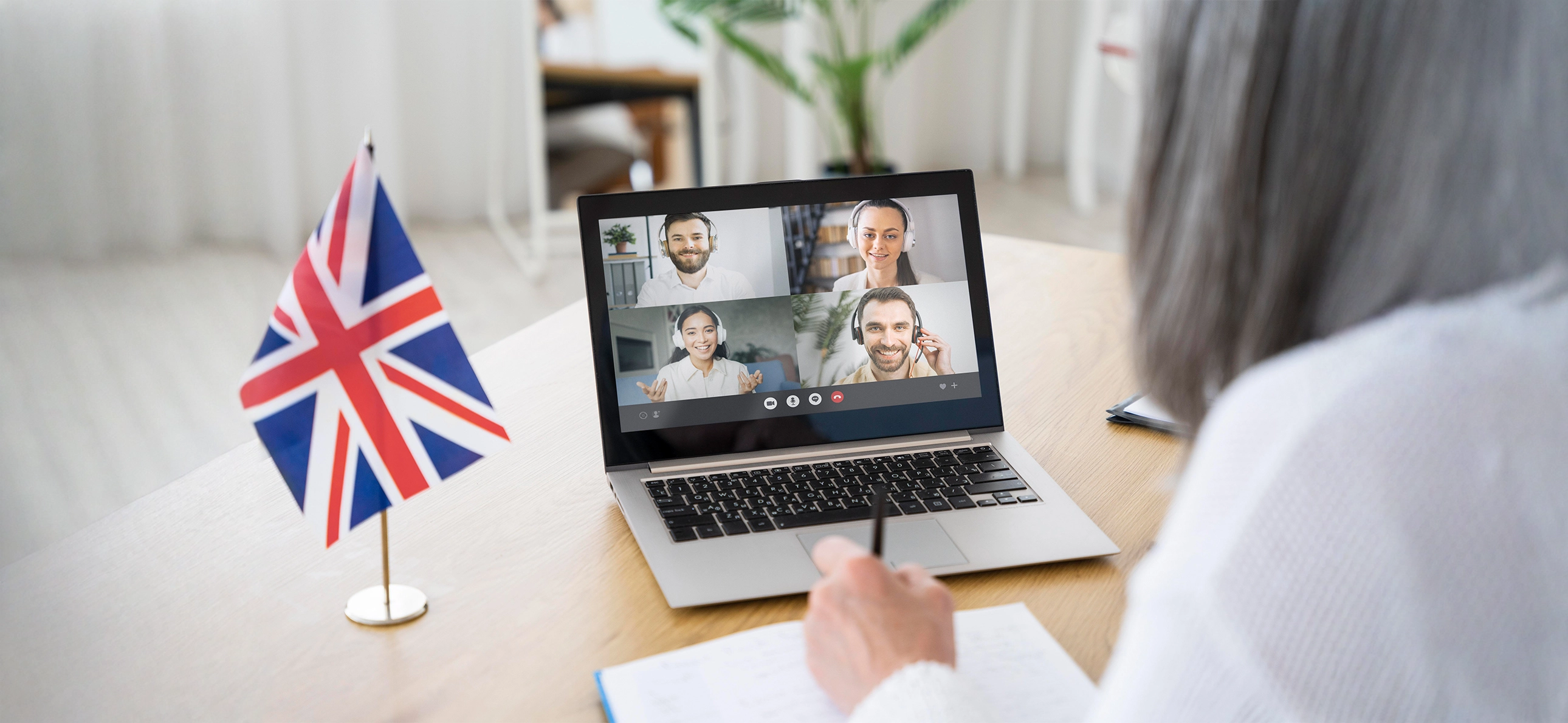 How a UK Business Degree from Pakistan Is Beneficial in the Long Run